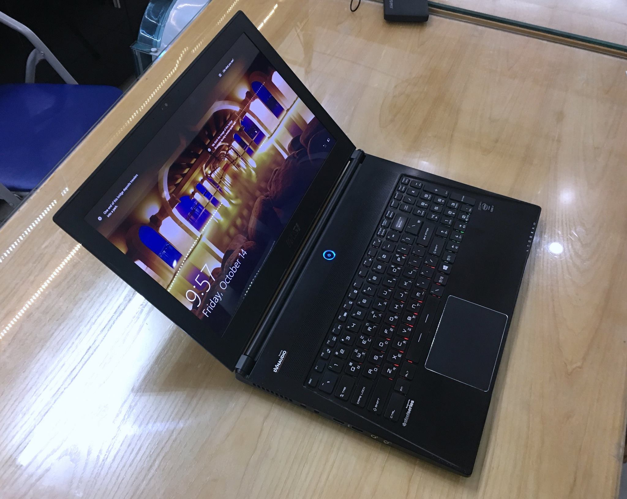 Laptop Gaming MSI GS60 2QE GHOST PRO 4K (9S7-16H512-264)-9.jpg